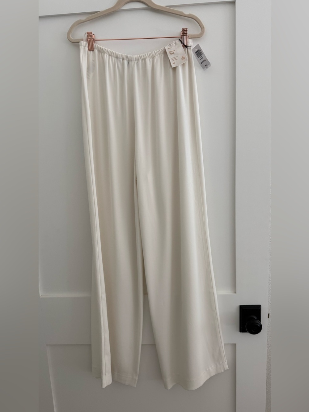 Aritzia stride Wide-Leg pant NWT - Picture 3 of 3